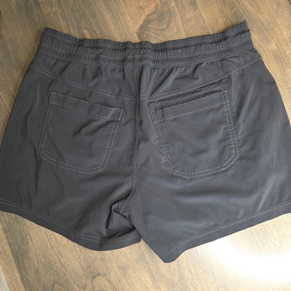 Kuhl Vantage Shorts Sz Medium  NWOT - Picture 3 of 5